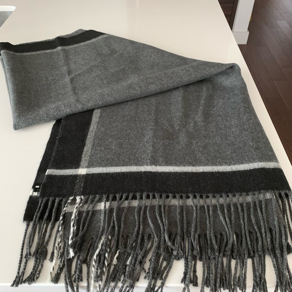 Ann Taylor Check Fringe Reversible Scarf, Heather Grey/Charcoal - Picture 2 of 7